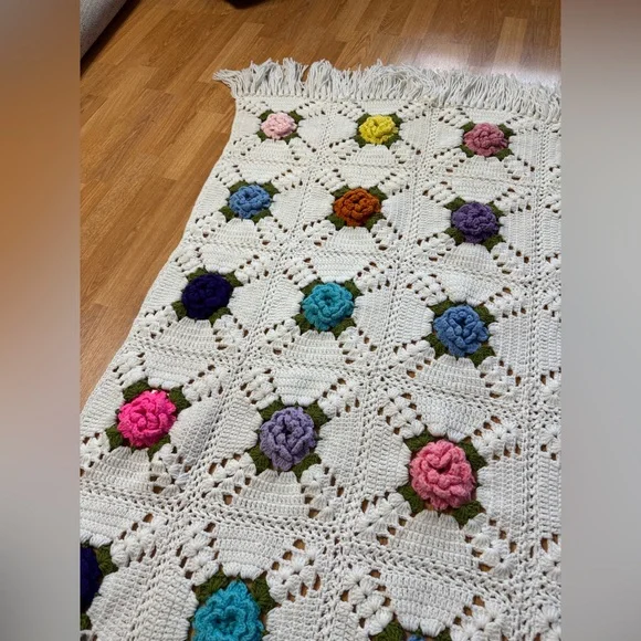 Vintage Crochet Afghan Blanket 3D Rose Throw Handmade Granny Square Fringed